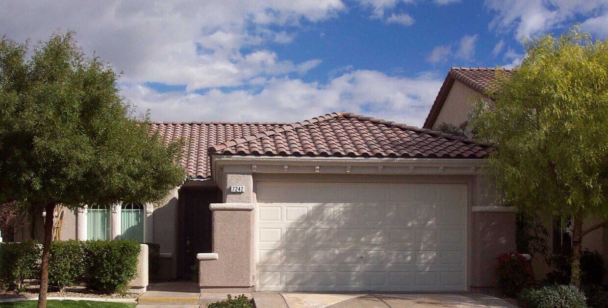 Primary Photo - 7242 Platinum Creek St