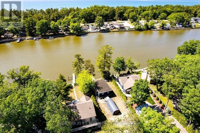 Photo du bâtiment - 1250 River Rd W