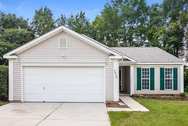 Building Photo - 1610 Royal Tree Ct