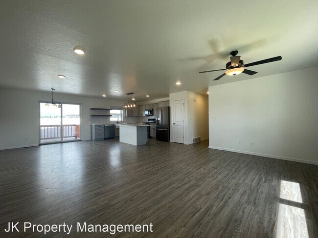 Building Photo - 3 br, 2 bath House - 2013 Meriwether Ct