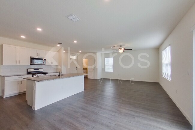 Building Photo - 32122 Katelin Cir