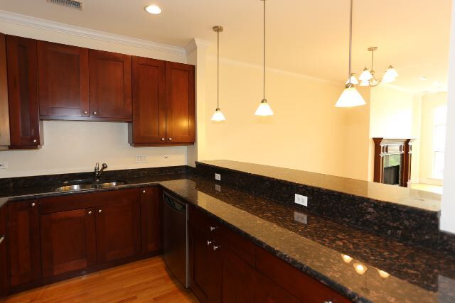 Foto del edificio - 1724 W Belmont Ave