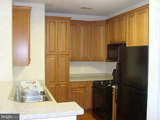 Building Photo - 21222 McFadden Square
