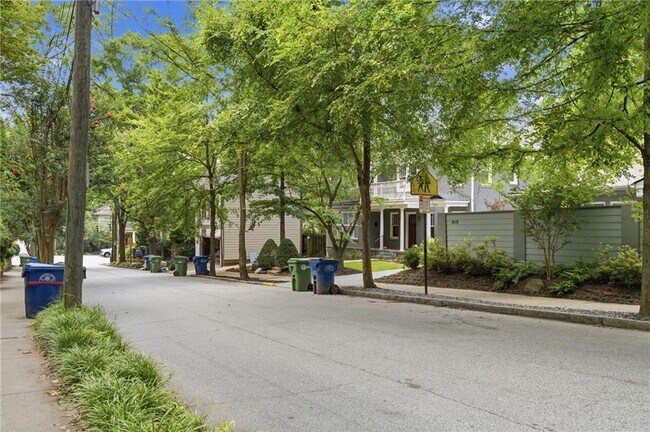 Foto del edificio - 417 8th St NE
