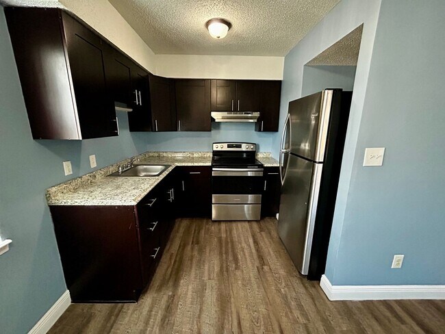 Foto del edificio - 6321 Lenawee St