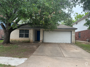 Building Photo - 1009 Hughmont Dr