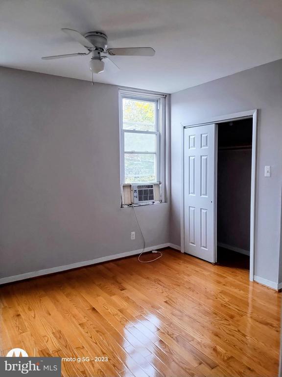 Building Photo - 919 S 25th St