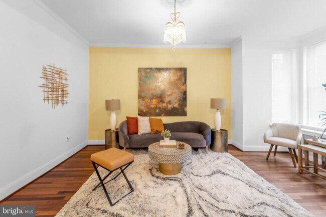 Foto del edificio - 3408 13th St NW
