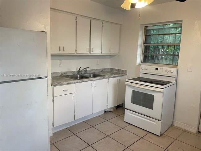 Foto del edificio - 20 NW 71st St