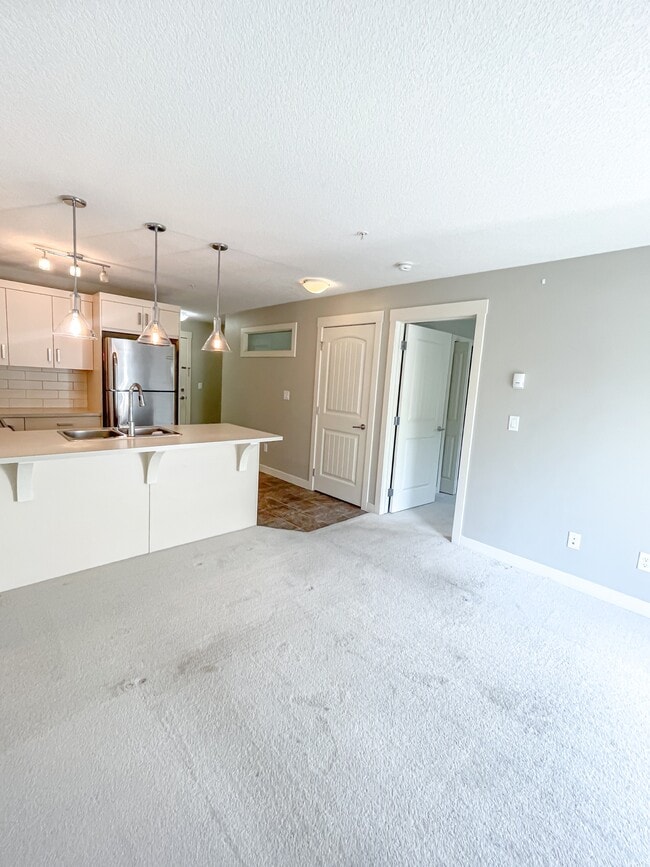 Building Photo - 130 Auburn Meadows View SE