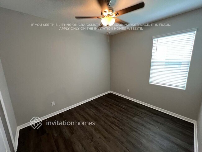 Foto del edificio - 5431 Los Robles Ct