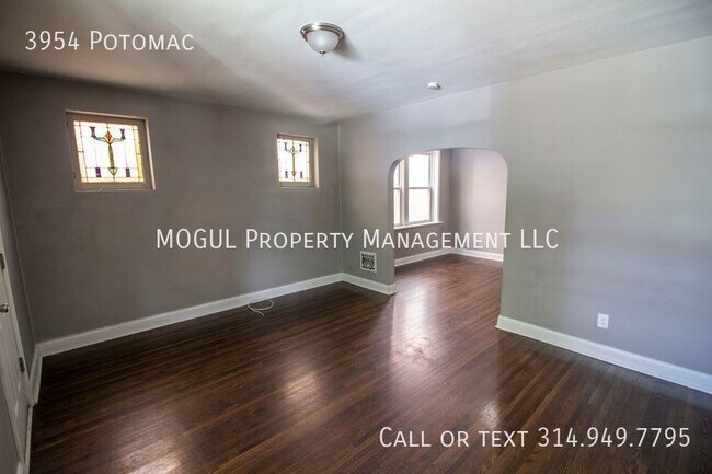 Foto del edificio - 3954 Potomac-