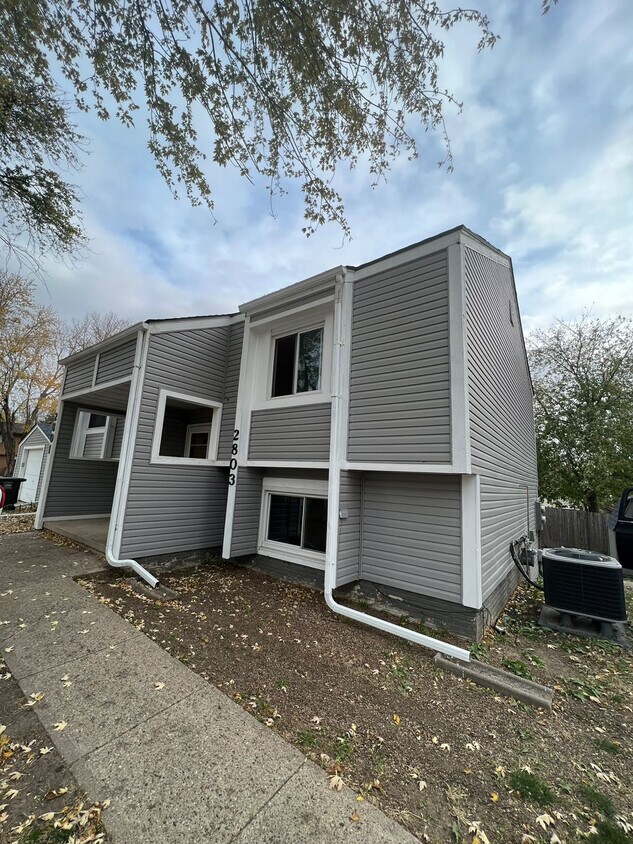 2803 SE 19th St, Des Moines, IA 50320 House Rental in Des Moines, IA