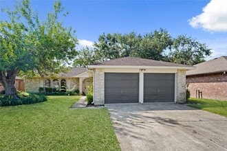 Building Photo - 14227 Rosetta Dr