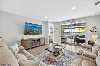 Building Photo - 14582 Edgewater Cir