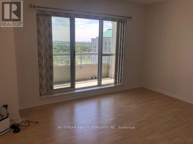 Photo du bâtiment - 5039-5039 Finch Ave E