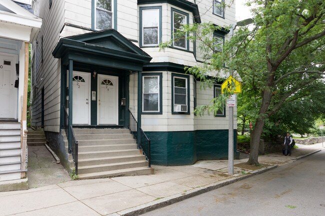 Building Photo - 22 Highland Ave