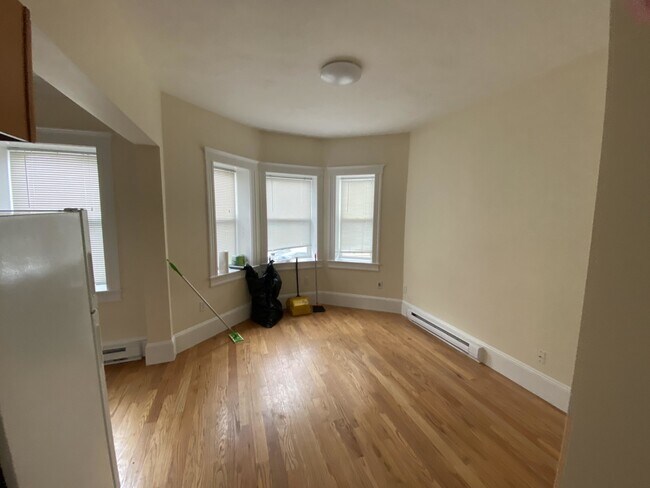 Foto del edificio - 882 Huntington Ave