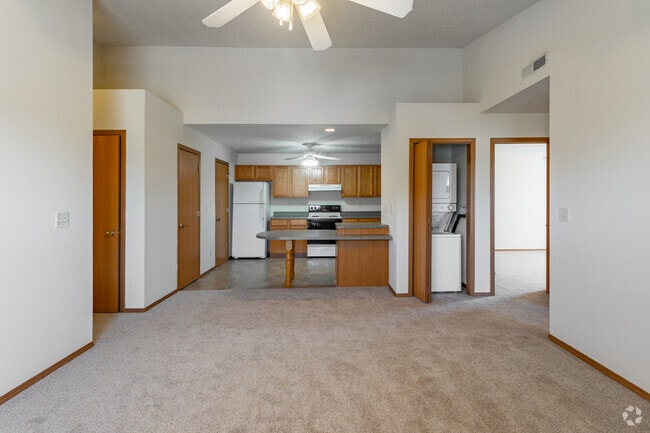 Interior Photo - Carisbrooke Apartments