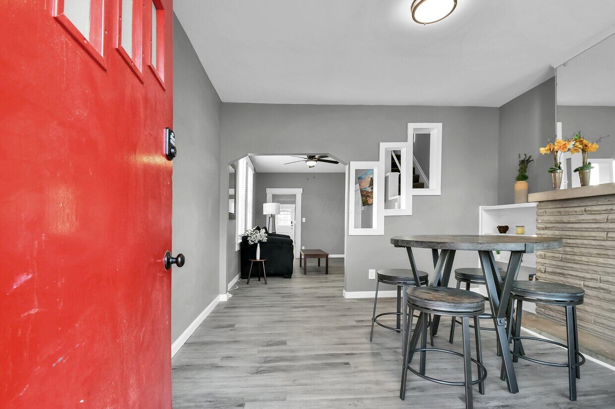 Foto principal - 405 E Welch Ave