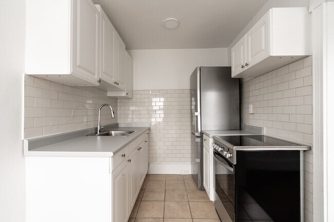 Photo du bâtiment - 122 Dowling Ave