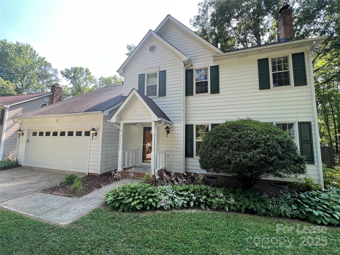 Primary Photo - 2333 Heathershire Ln
