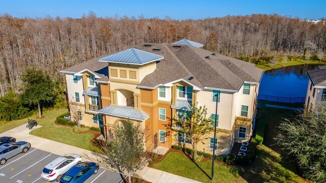 Exterior Building - Osceola Pointe