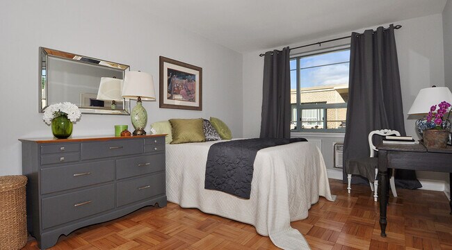 Building Photo - Heath Estates B