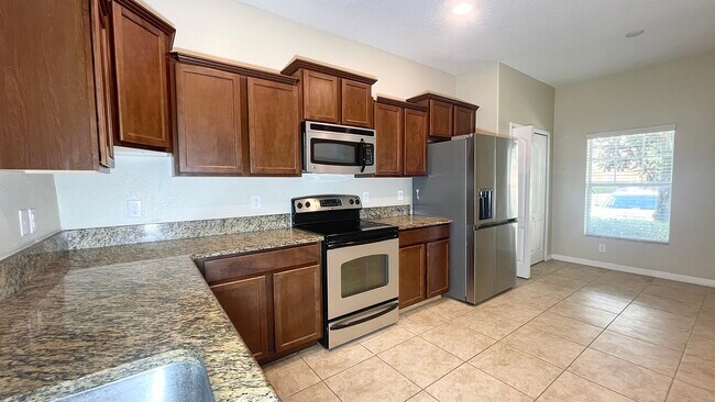 Building Photo - 4167 Shade Tree Ln