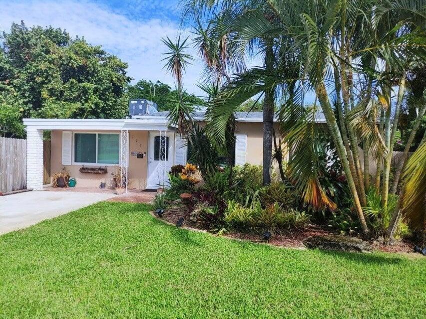 Primary Photo - 127 SW 12th Ave