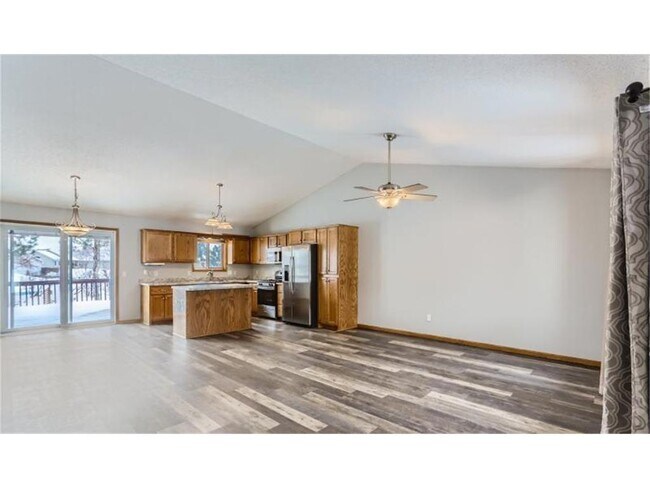 Foto del edificio - 15691 79th St NE