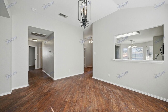 Foto del edificio - 1012 Waterview Dr