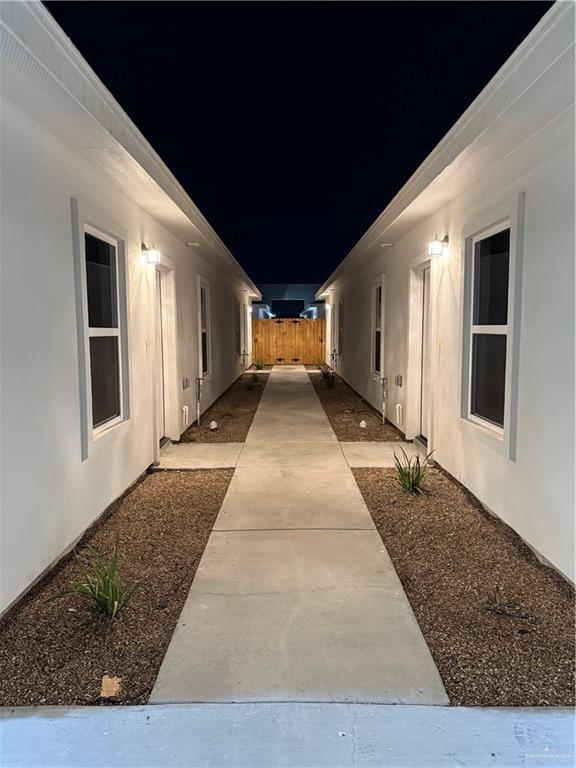 Building Photo - 16 Northwestern Ave