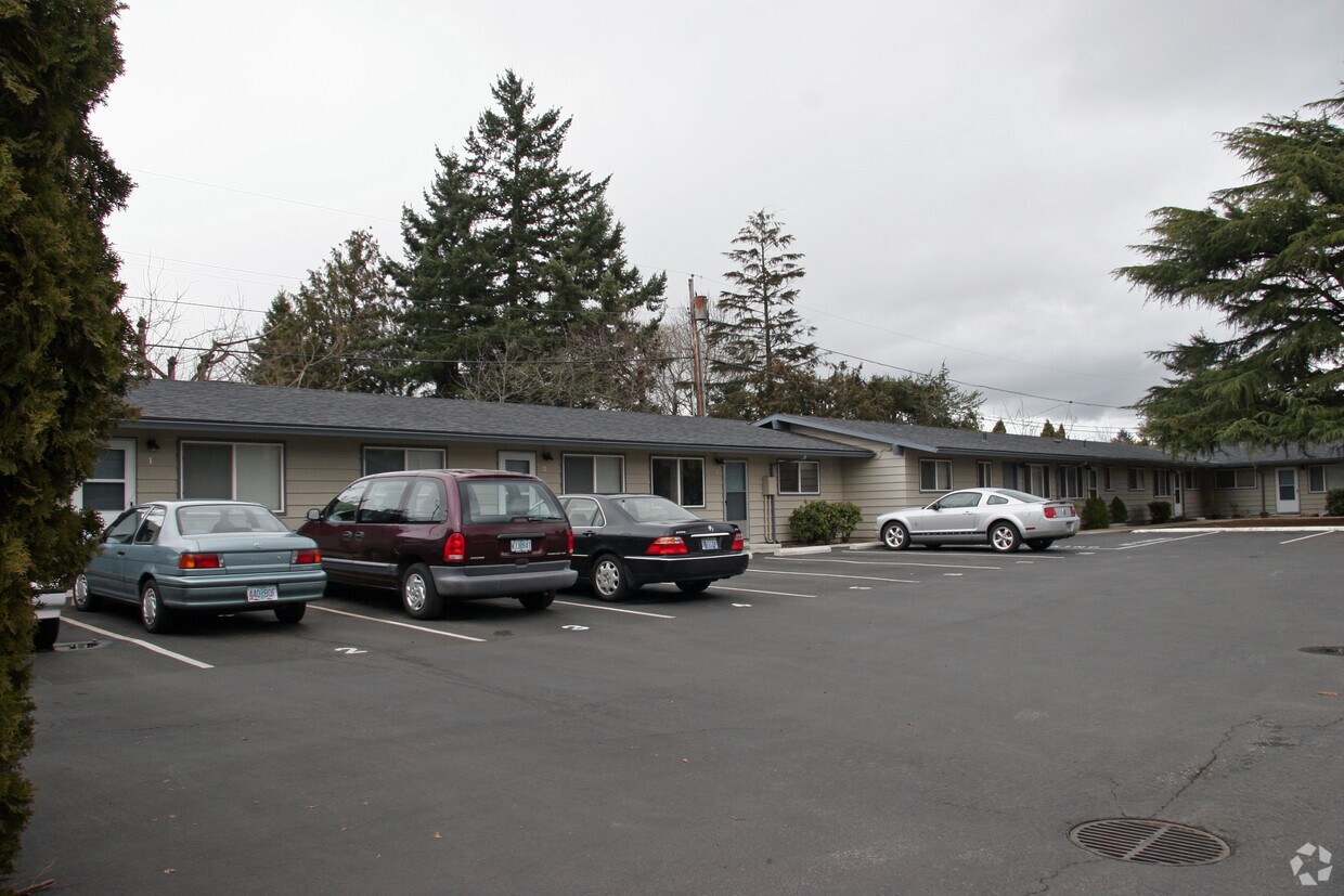 Primary Photo - Rose Apartments