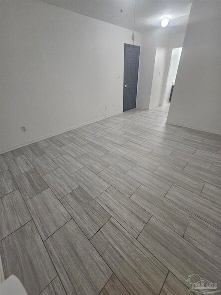Foto del edificio - 8380 Country Walk Dr
