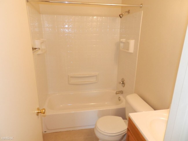 Building Photo - 3 br, 1 bath House - 5221 Rural Way