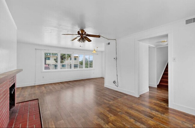 Foto del edificio - 3216 Villa St