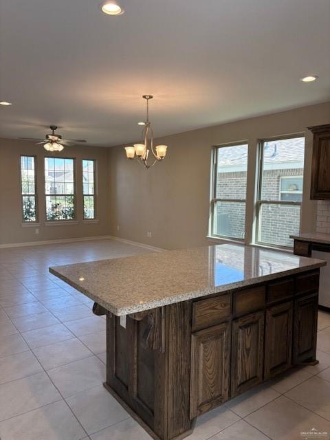 Building Photo - 17 N Soñador Dr