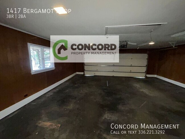 Foto del edificio - 1417 Bergamot Loop