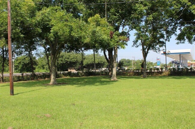 Foto del edificio - 15610 Hwy 6