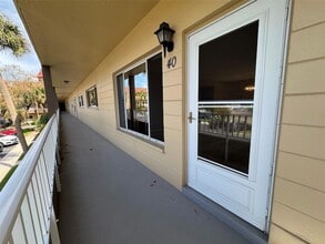 Building Photo - 2402 Ecuadorian Way