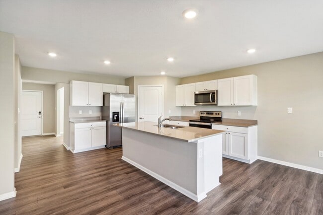 Building Photo - 511 Marsh Aster Dr