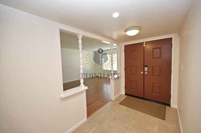 Foto del edificio - 747 E Birch Ave