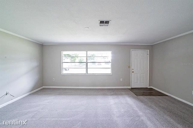 Building Photo - 3 br, 1 bath House - 10933 Treadway School Rd