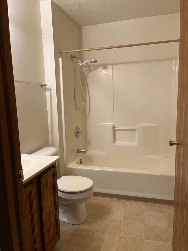 Building Photo - 5515 Tall Pines Pky