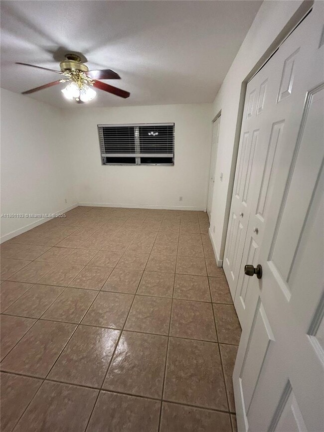 Building Photo - 10330 N Military Trl