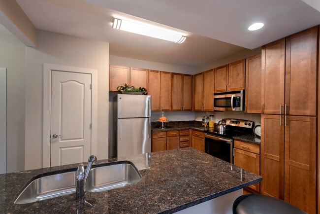 Building Photo - Attain at Quarterpath