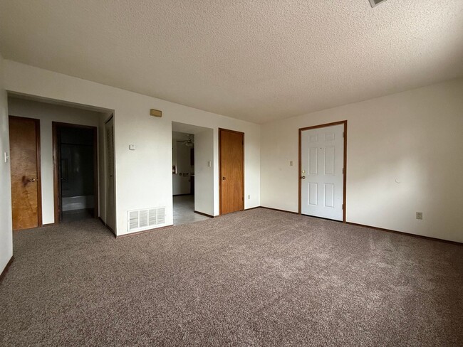 Building Photo - 1122 Yuma St