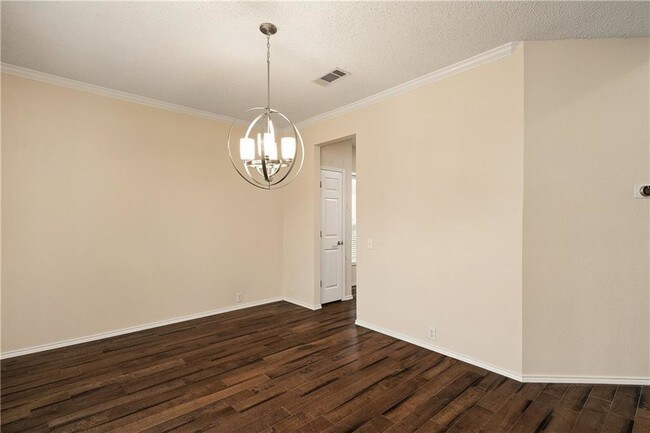 Building Photo - 6702 Richmond Dr