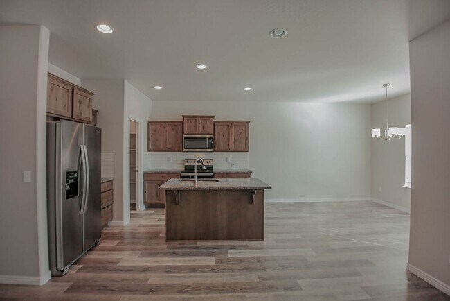 Foto del edificio - 735 Shadowleaf Ave